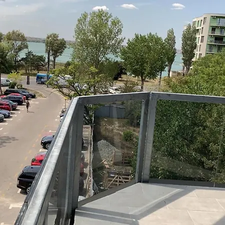 Apartament Adi *