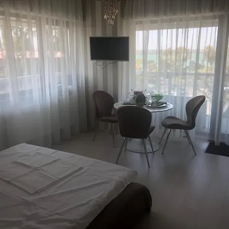 Apartament Adi דירה מאמאיה