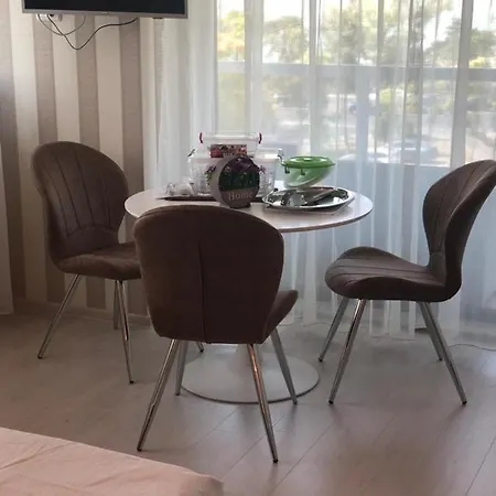 Apartament Adi