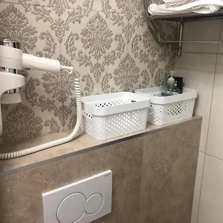 דירה Apartament Adi מאמאיה