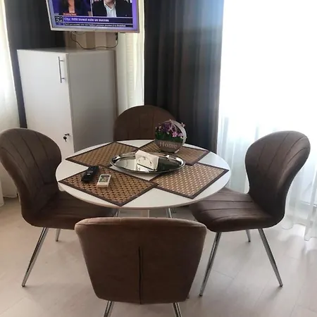 Apartament Adi *