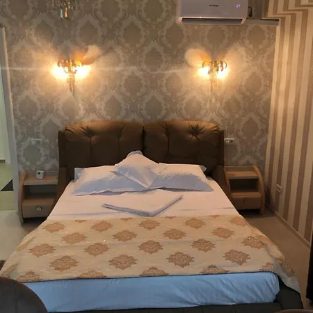 דירה Apartament Adi מאמאיה