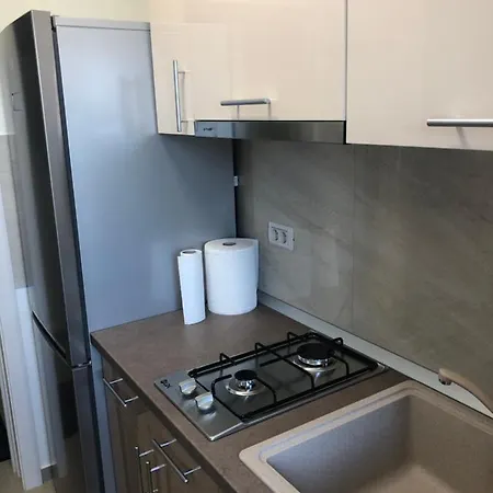 Apartament Adi מאמאיה