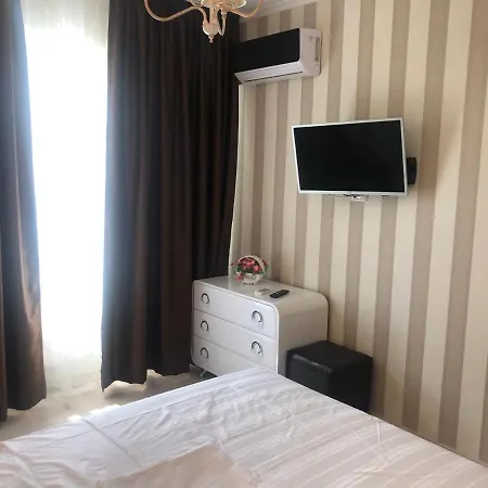 Apartament Adi דירה