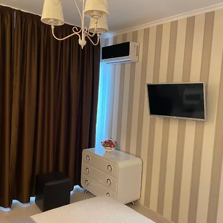 Apartament Adi דירה מאמאיה