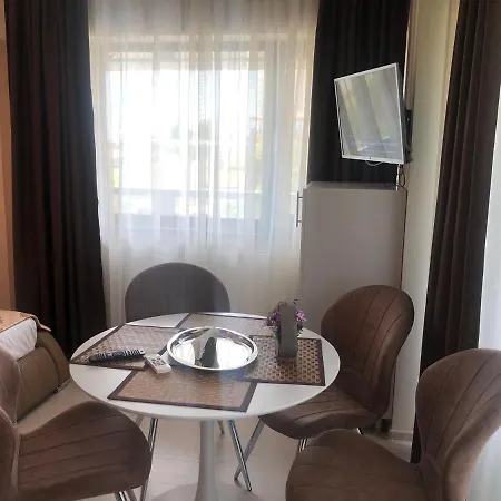 Apartament Adi