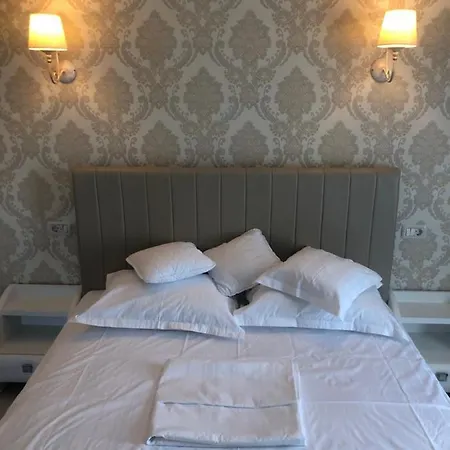 Apartament Adi Apartment